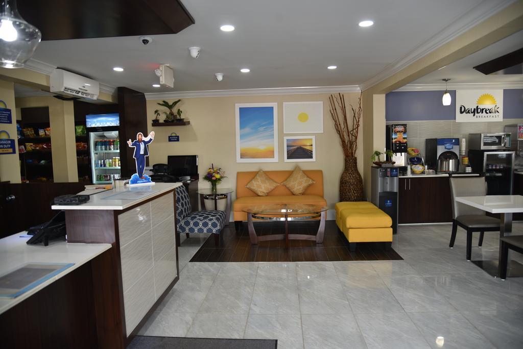Days Inn By Wyndham Goose Creek North Charleston Kültér fotó